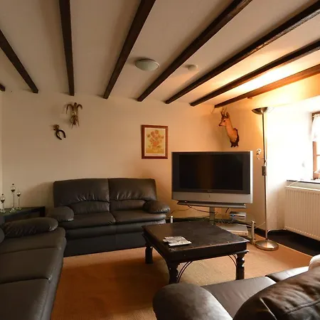 בית נופש Pleasant Holiday In Ouren With A Bar בורג - ריולנד