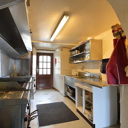בית נופש Pleasant Holiday In Ouren With A Bar בורג - ריולנד